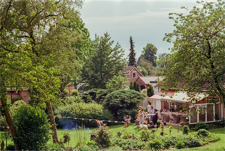 Haus mit Garten als Symbol für ein Forward-Darlehen