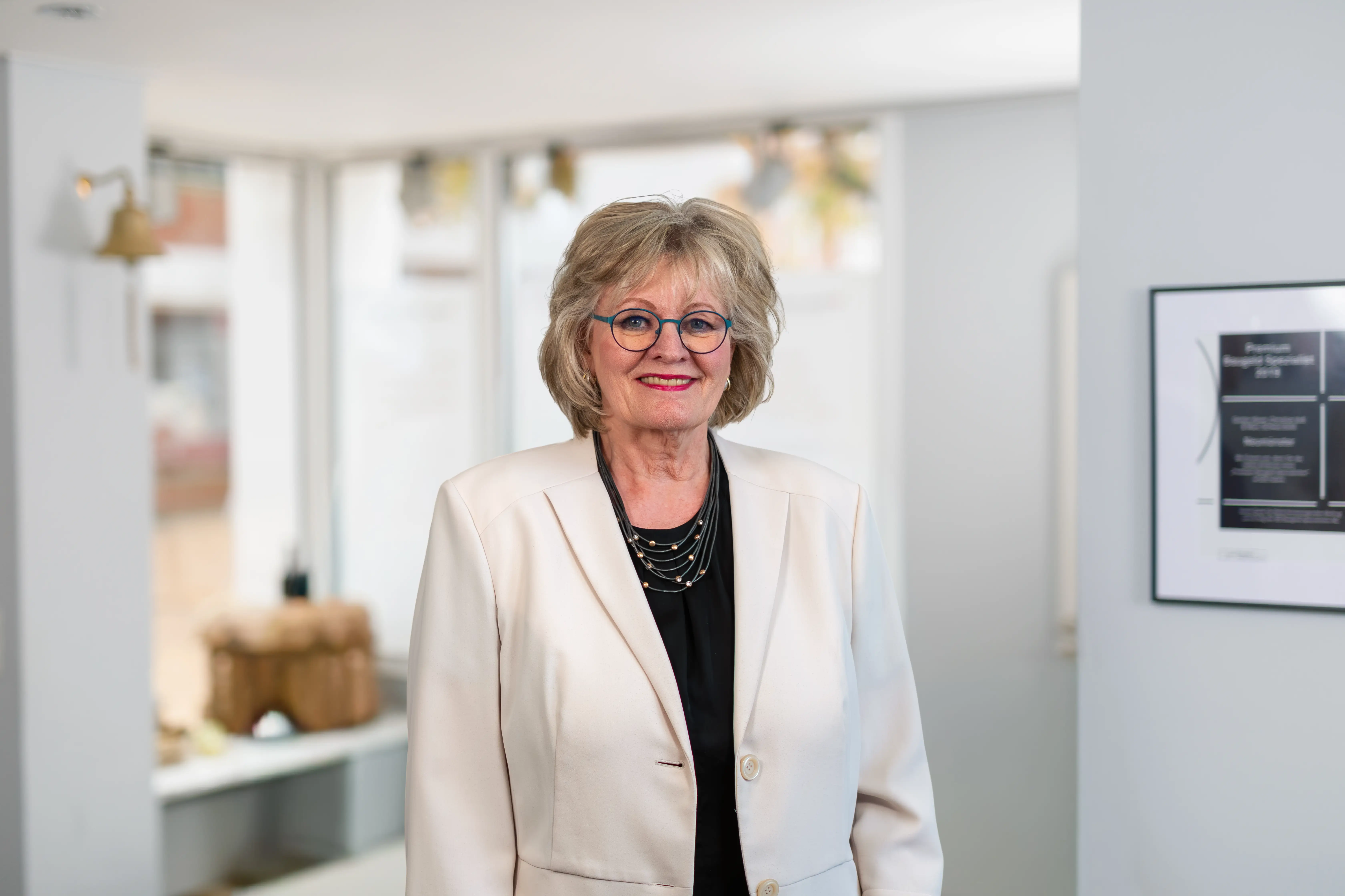 Porträt von Renate Sager, Auszahlungsmanagement bei Kleen, Voß & Kollegen